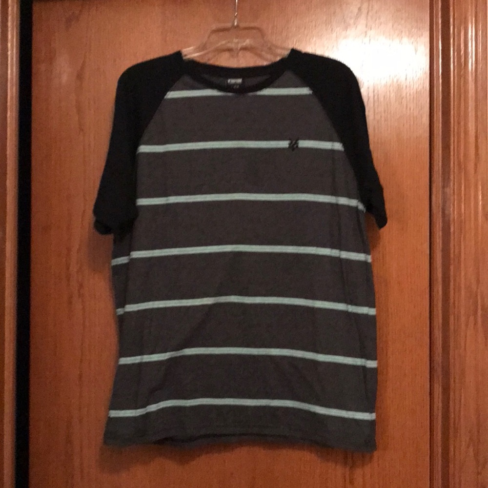 Men’s short sleeve shirt